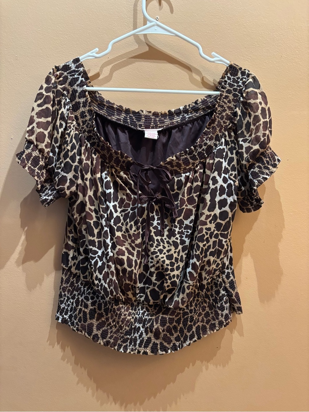 Candie’s Leopard Print Off Shoulder Y2K tie open front Top Sz Large